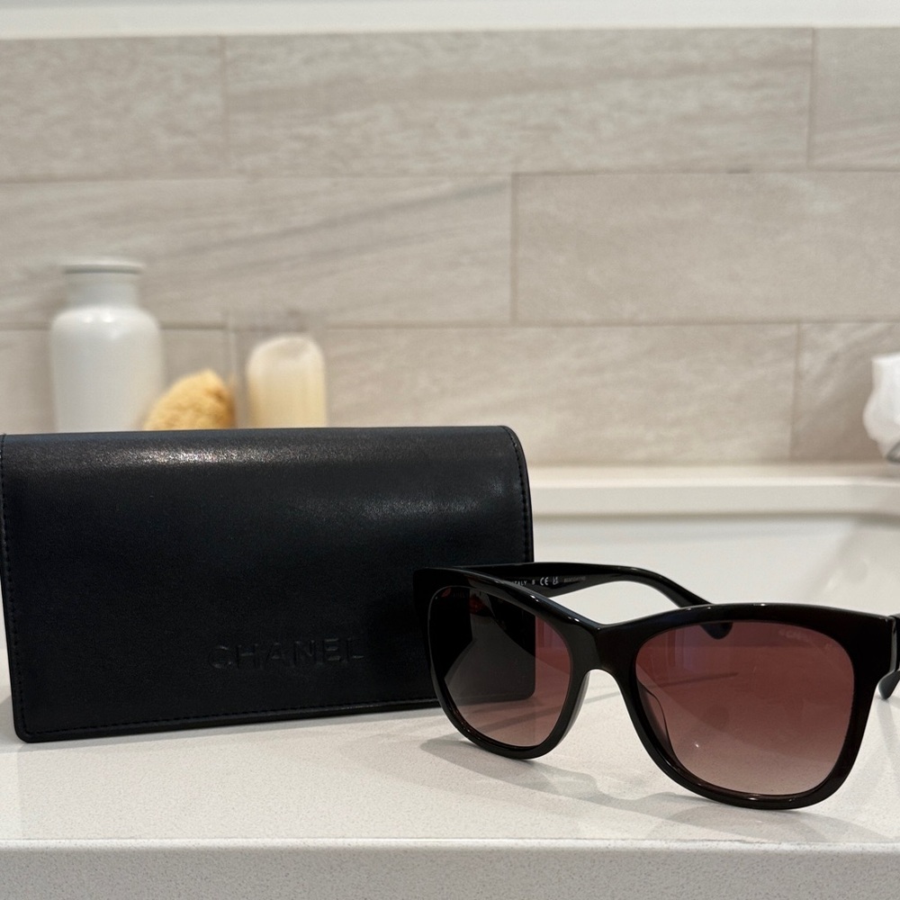 CHANEL Black Sunglasses with Brown Lenses